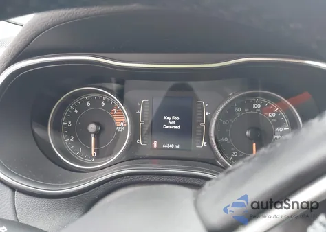 2019 Jeep Cherokee Latitude Plus Fwd from USA, damaged, VIN 1C4PJLLX5KD144094